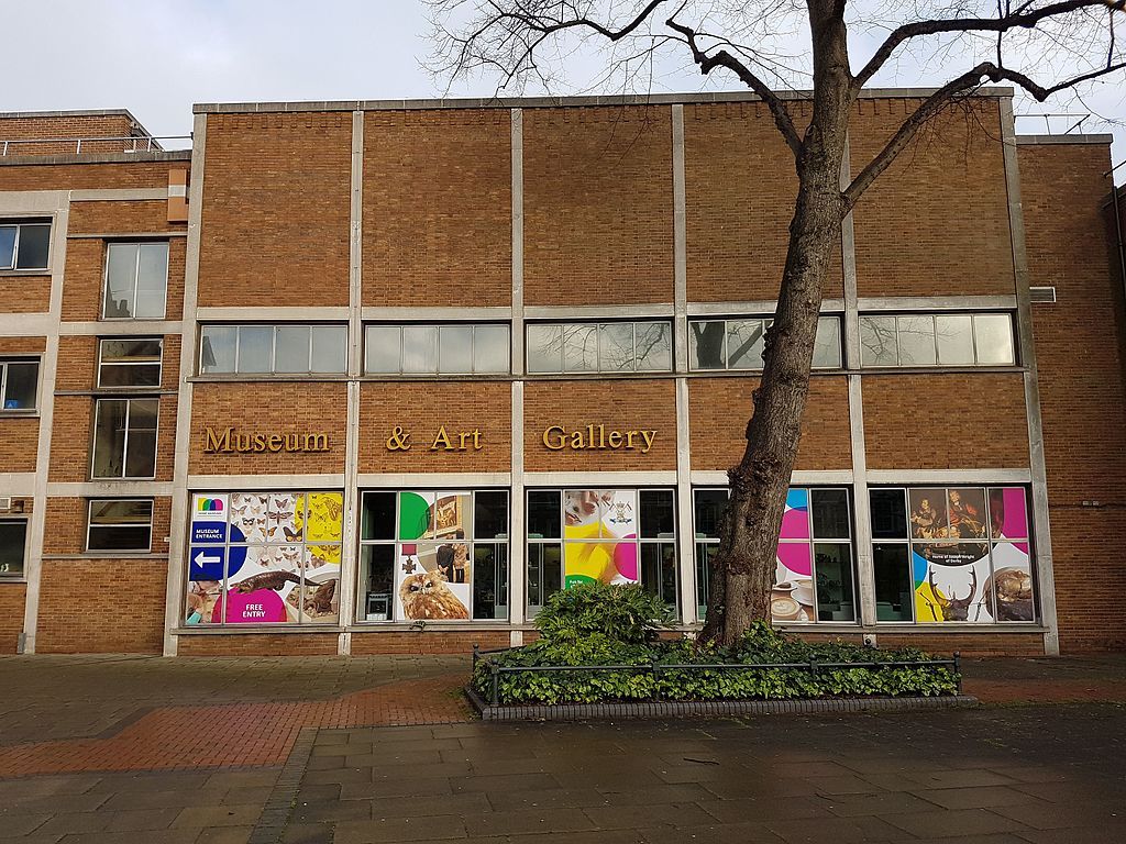 Front view of Derby Museum and Art Gallery