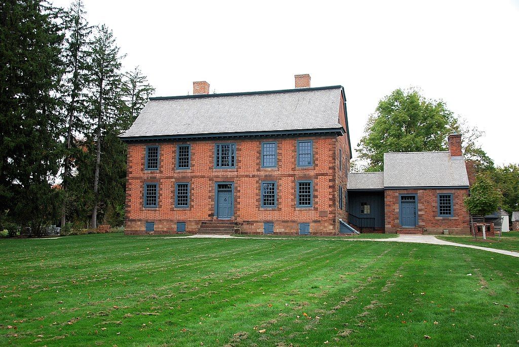 Facade of the Dey Mansion Washington’s Headquarters