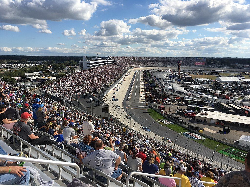 Dover Motor Speedway's monster mile