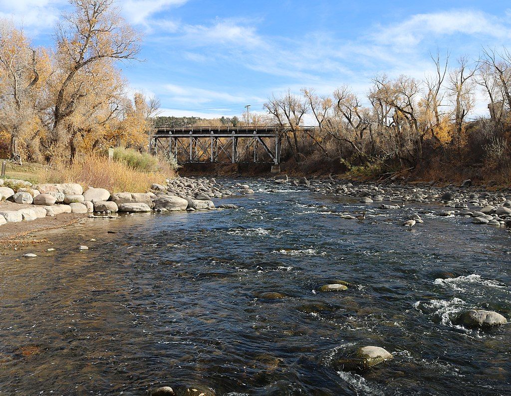 Water rapids of Eagle River