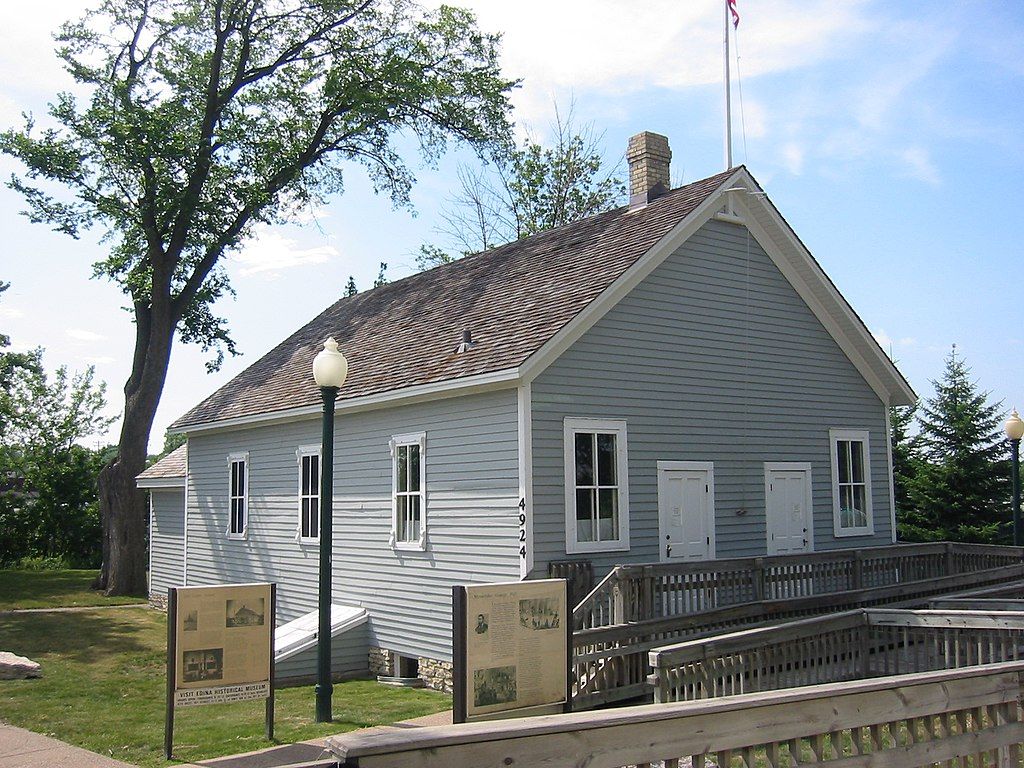 Cahill school at Edina History Museum