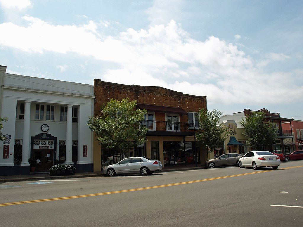 Shops in Fairhope Avenue