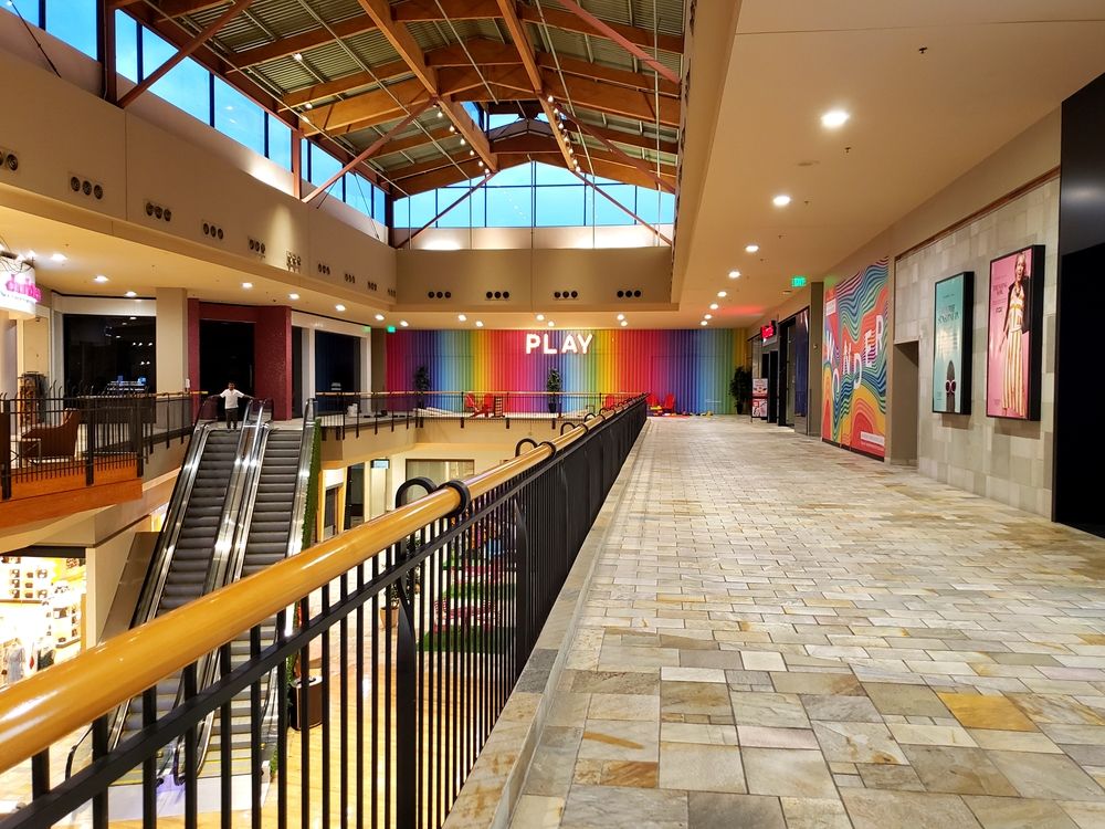 Interior view of FlatIron Crossing  