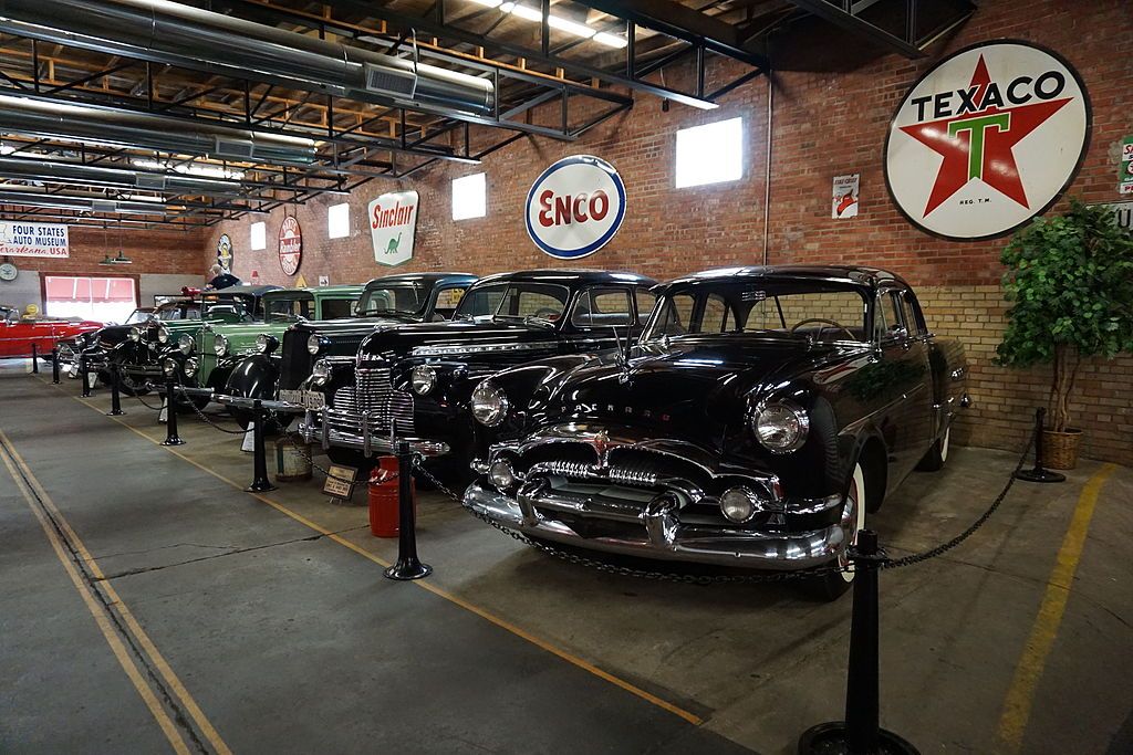 Antique cars at Four states auto museum