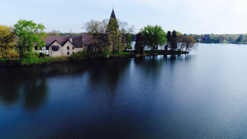 Fowler Lake in Oconomowoc, WI