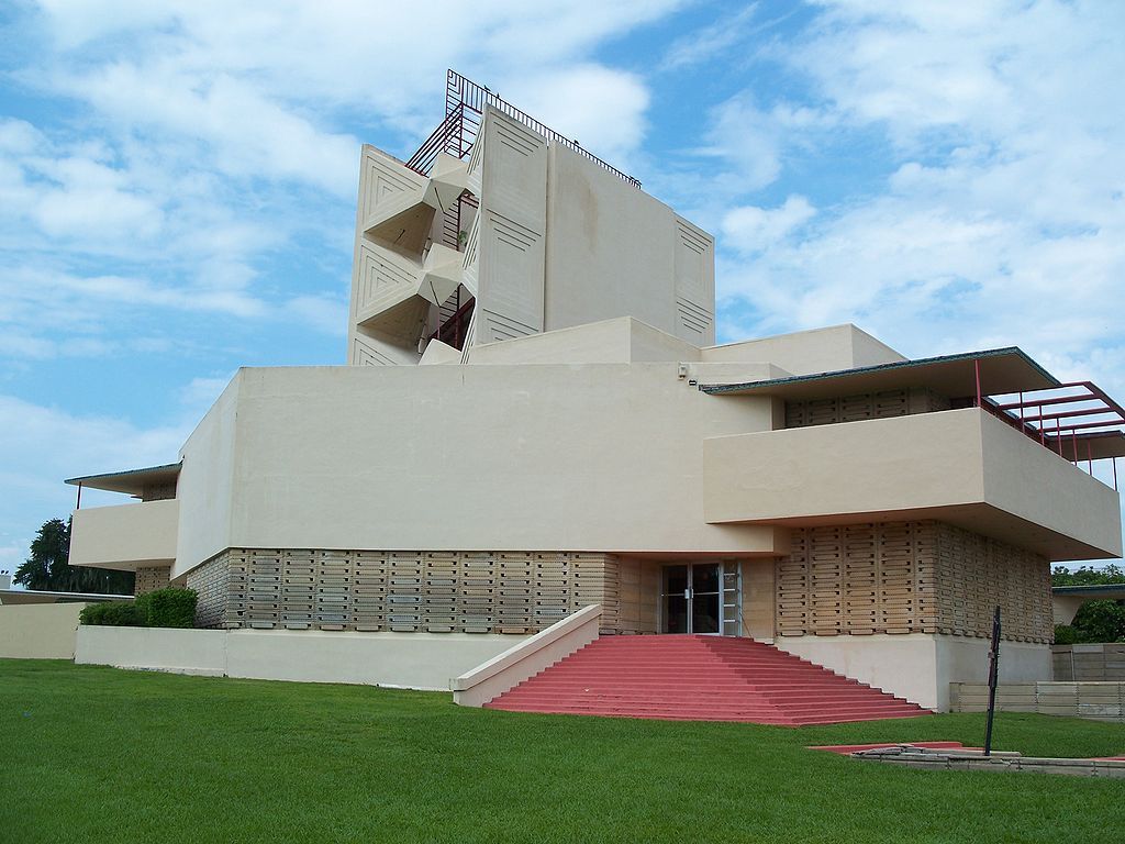 Pfeiffer Chapel built by Frank Lloyd Wright at Florida Southern College