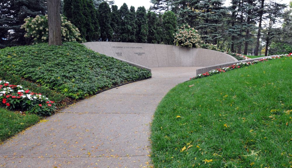 Walkway at Gerald R. Ford Presidential Museum
