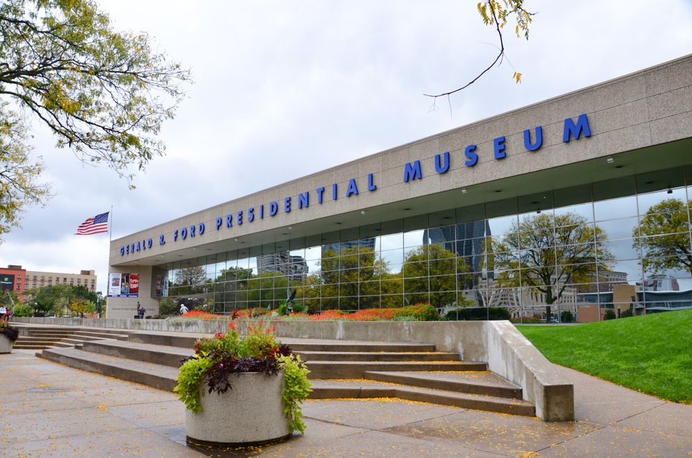 Exterior view of Gerald R. Ford Presidential Museum