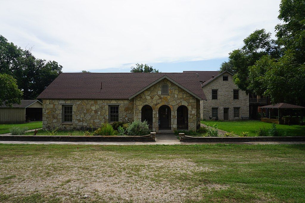 Front View of Barnard's Mill and Art Museum