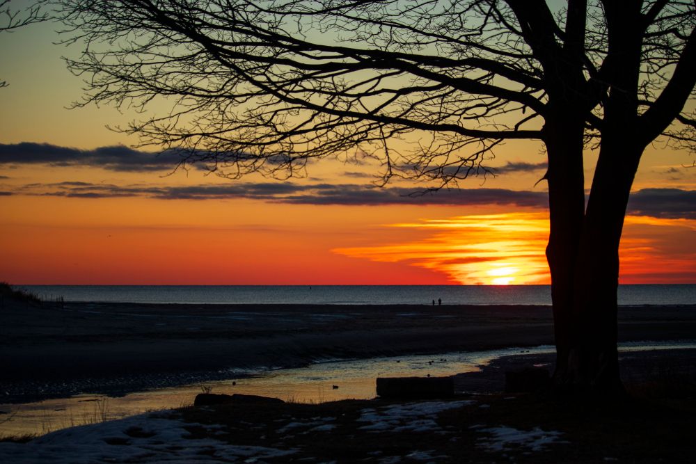 Picturesque sunset at Good Harbor Beach