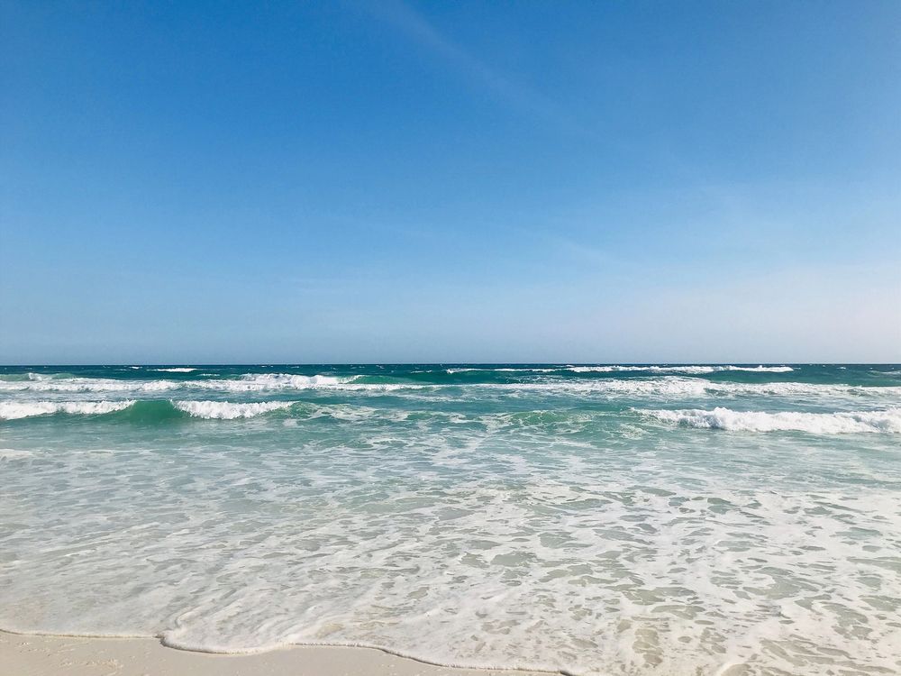 Waves crashing on the shores at Grayton Beach State Park