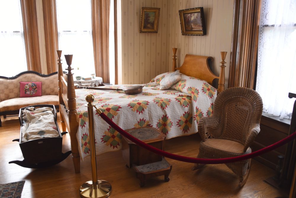Bedroom in Hancock Historical Museum