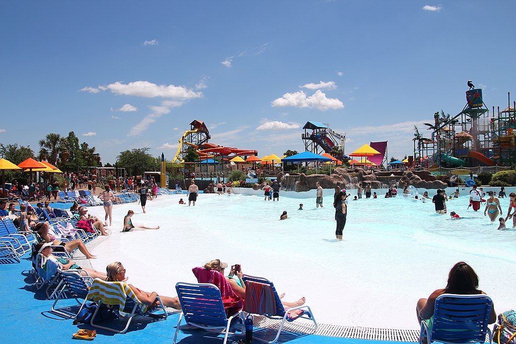 Sunny view at Hawaiian Falls - The Colony
