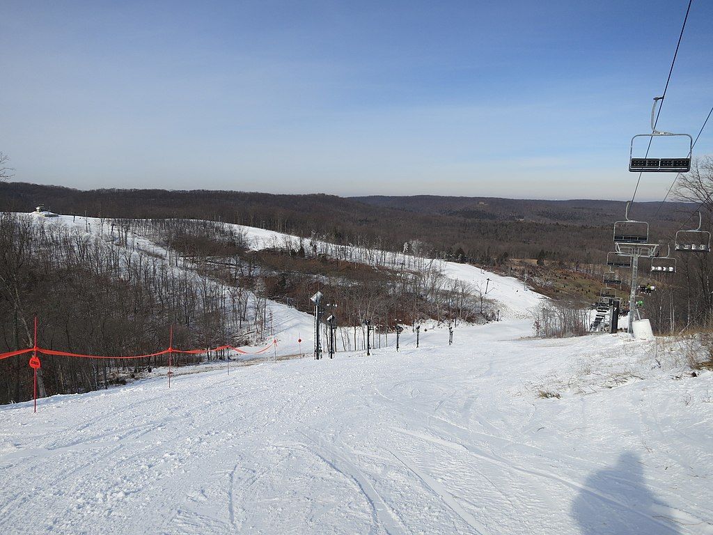 Cabel car at Hidden Valley Ski Resort