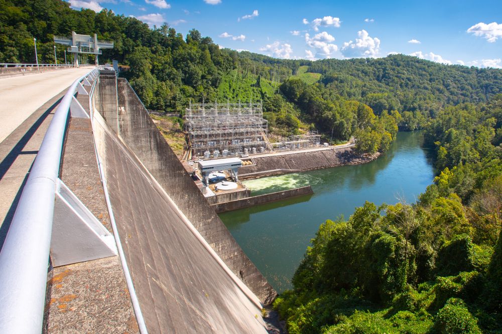 Structure of Hiwassee Dam