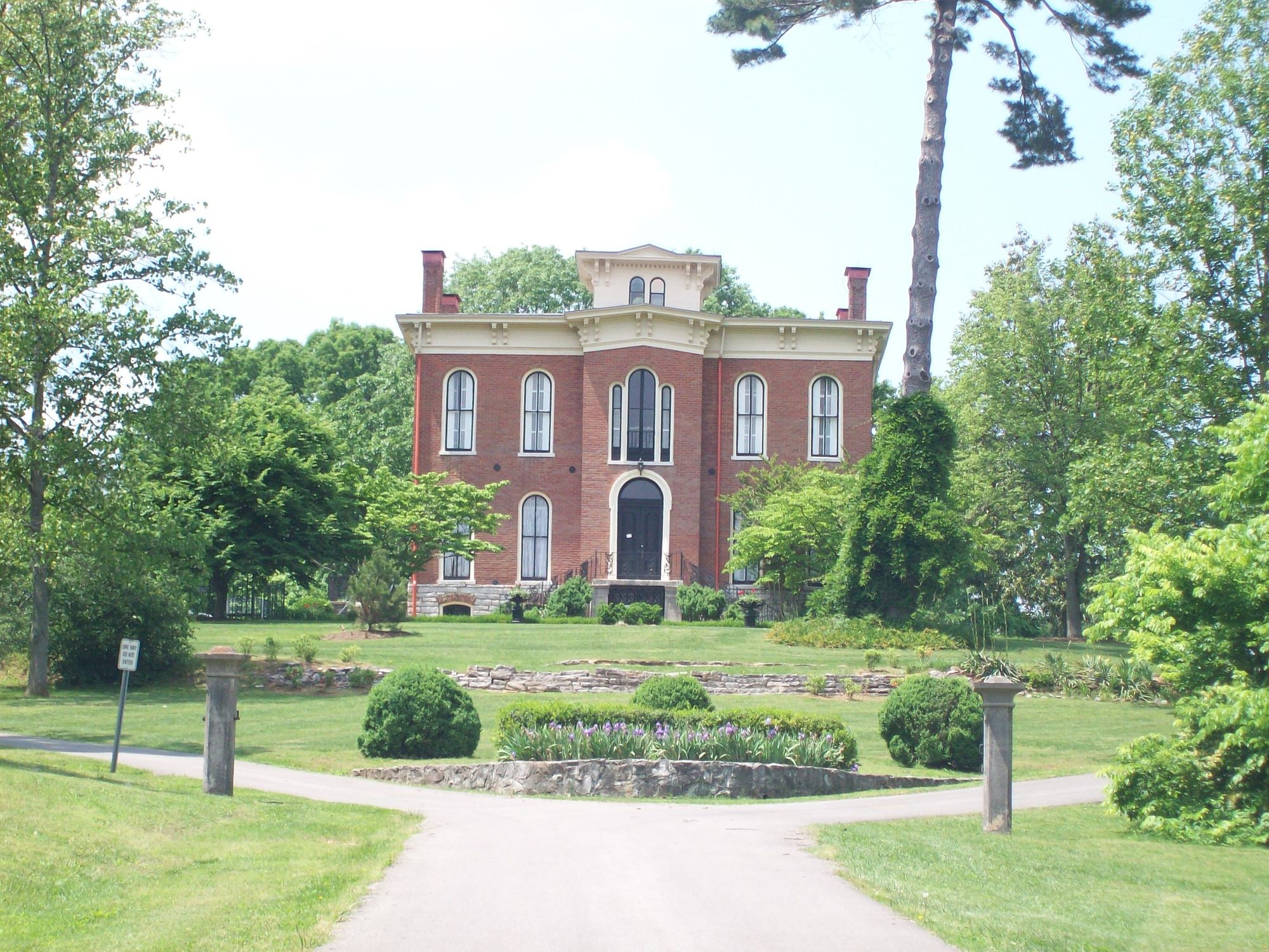 Exterior and landscape of Hobson Estate