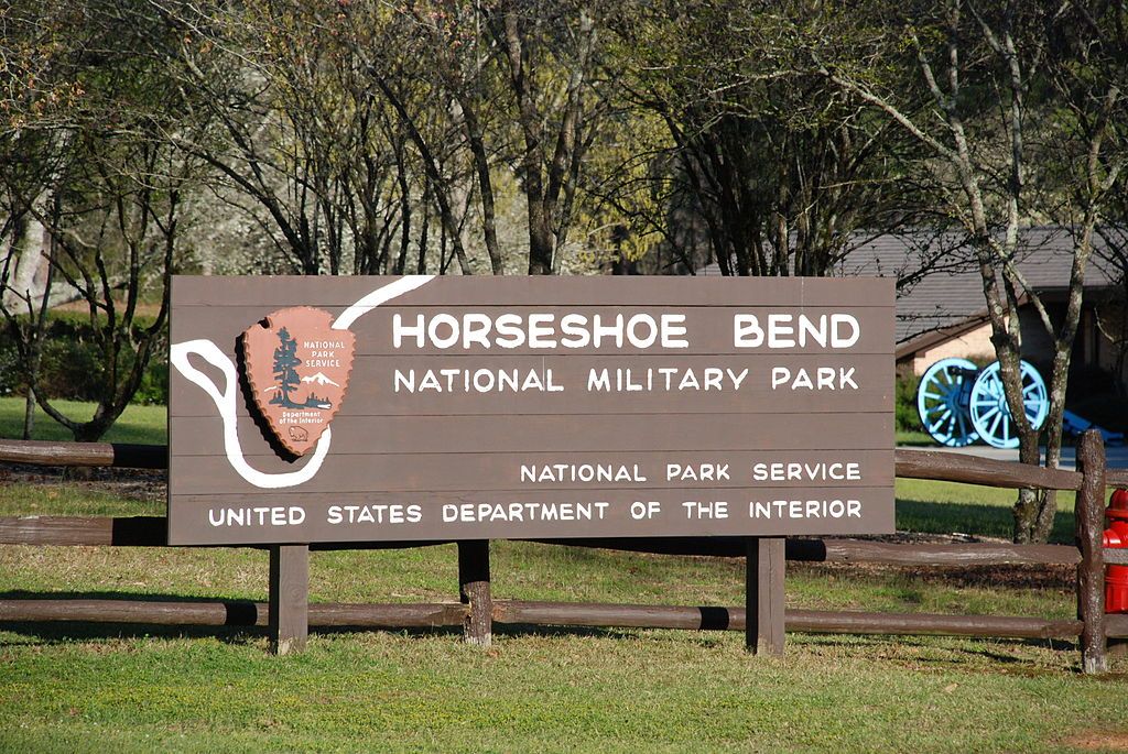 Signage of Horseshoe Bend Campground