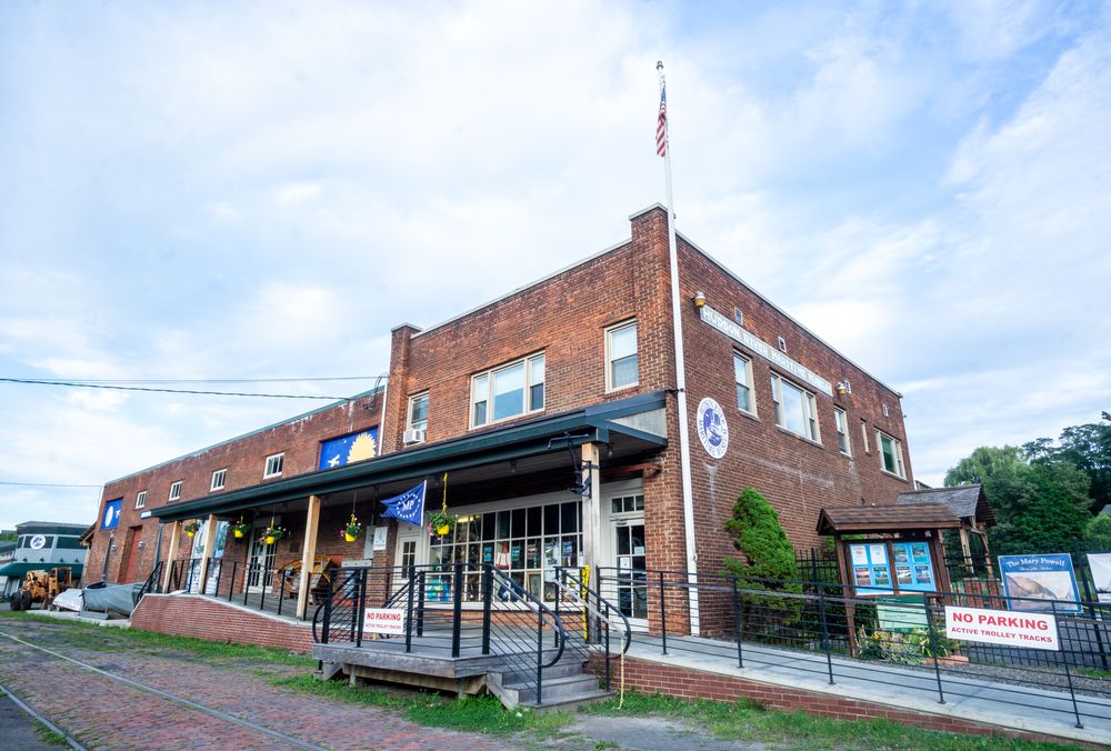Exterior of Hudson River Maritime Museum