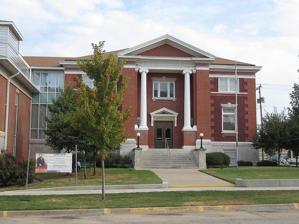 Facade of the Independence Public Library