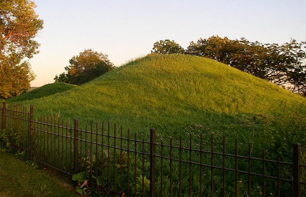 View of the Indian Mounds Regional Park