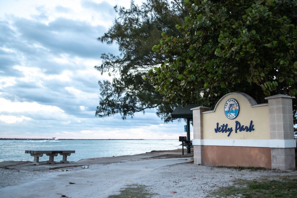 Welcome sign of Jetty Park