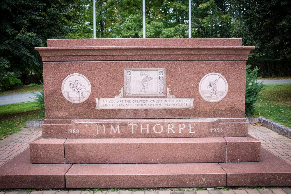 Grave of jim thorpe in Jim Thorpe Memorial