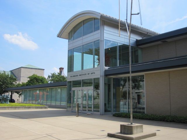 Exterior of Kalamazoo Institute of Arts
