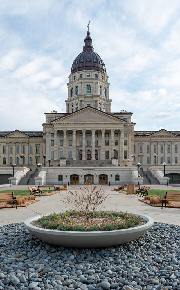 Exterior view of Kansas State Capitol