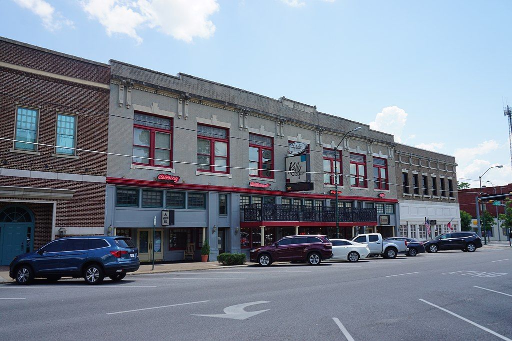 Exterior of Kelly Square