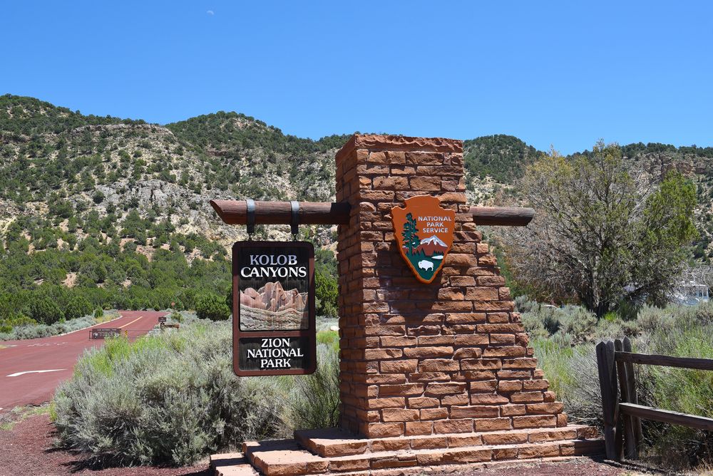 Sign board of Kolob Canyons