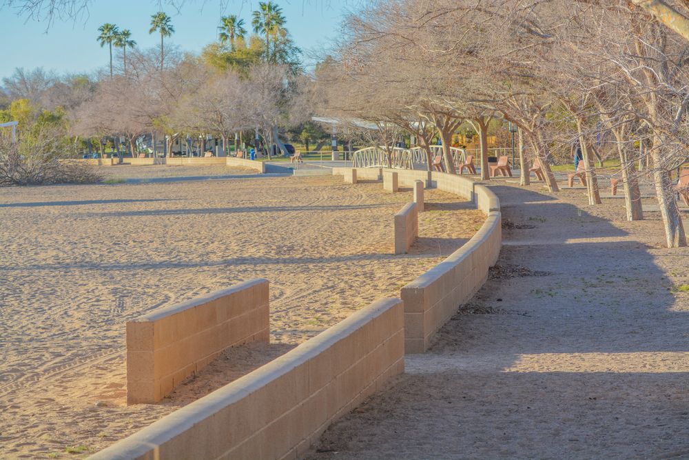 A paved walkway of Lake Havasu