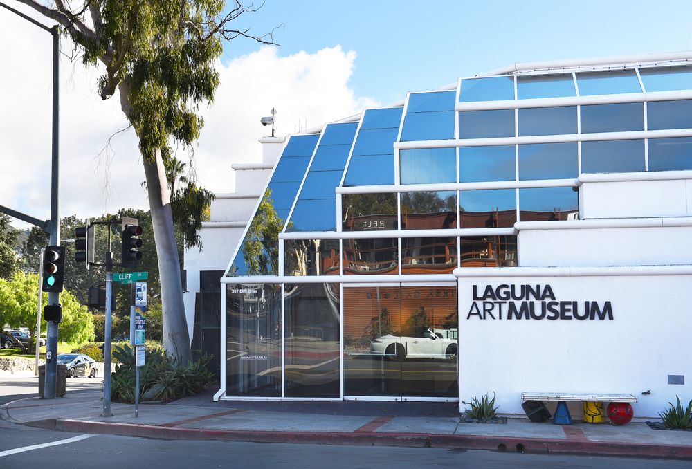Beautiful glass exterior of the Laguna Art Museum