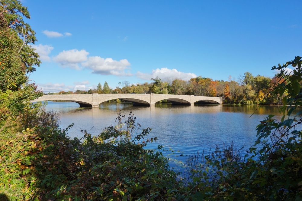Washington bridge in Lake Carnegie