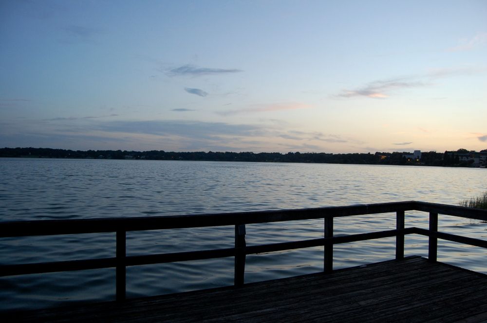 Lake Hollingsworth during dusk