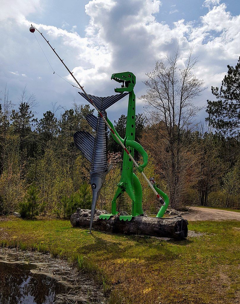 Sculptures at Lakenenland Park
