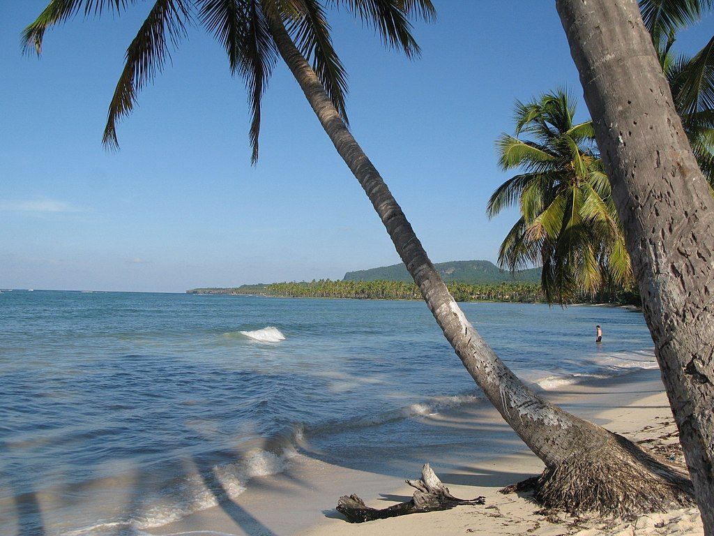 Waves crashing on the shores at Las Galeras