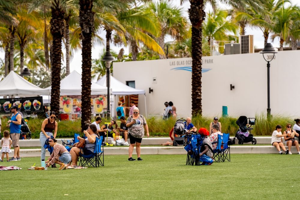 Visitors enjoying their day at Las Olas Oceanside Park