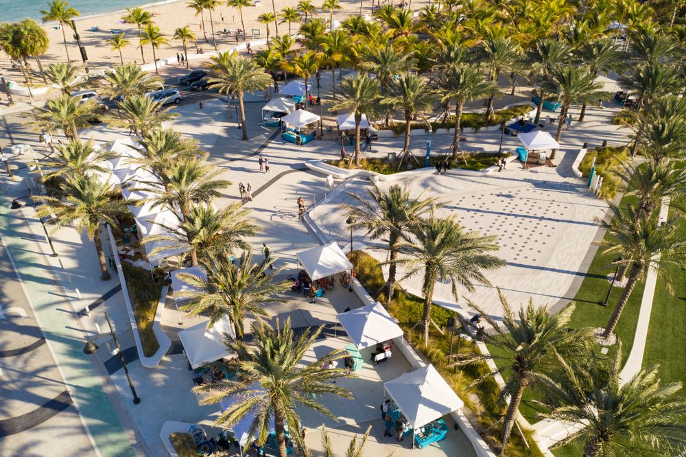 Aerial view of Las Olas Oceanside Park