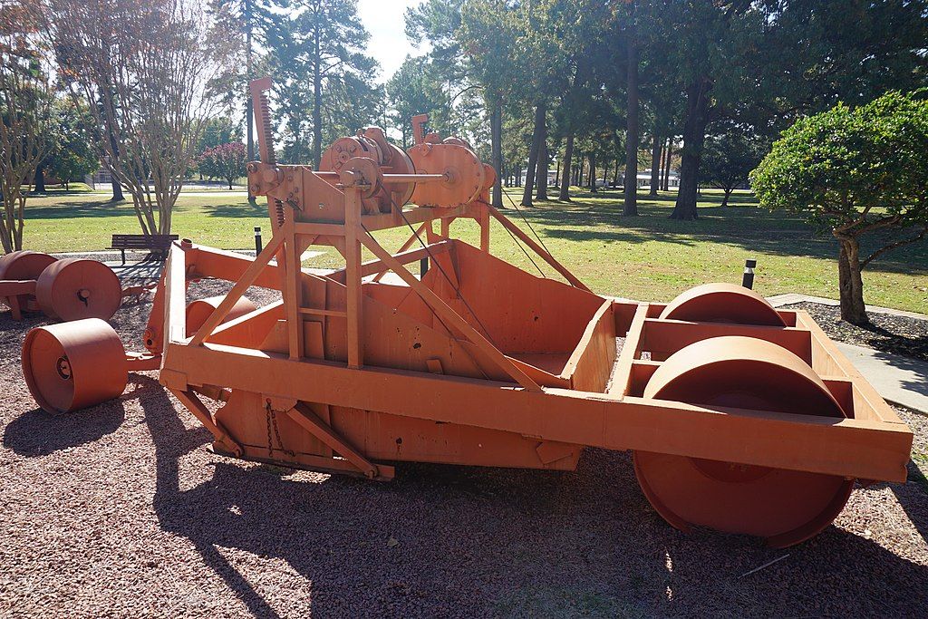 Earth moving machines at LeTourneau University