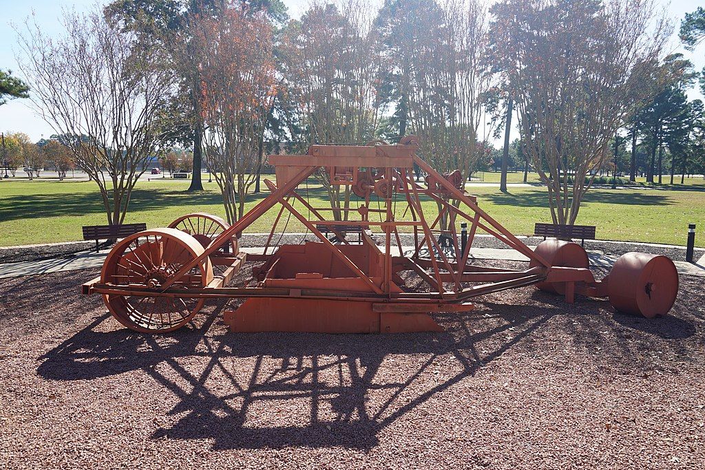 Earth moving machine at LeTourneau University