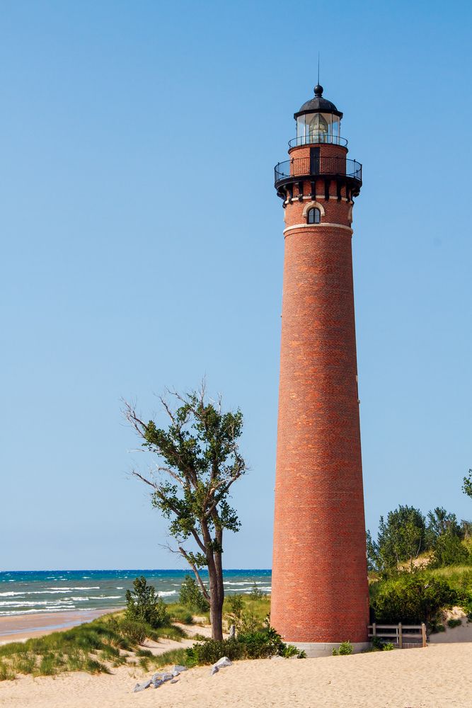 Majestic Little Stable Lighthouse in Silver Lake