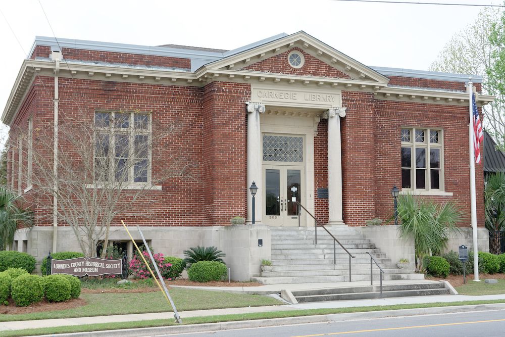 Exterior of Lowndes County Historical Society and Museum
