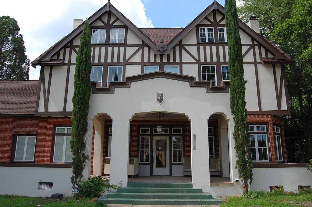 Exterior of the Allman Brothers Band Museum