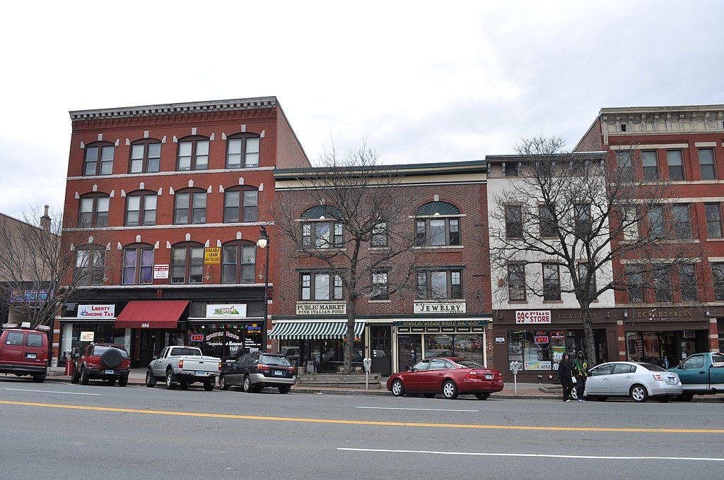 Shops at Main Street Middletown