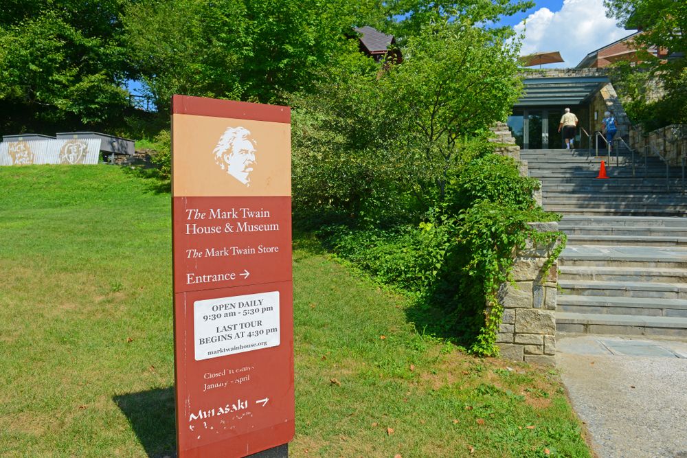 Entrance sign at the Mark Twain House & Museum