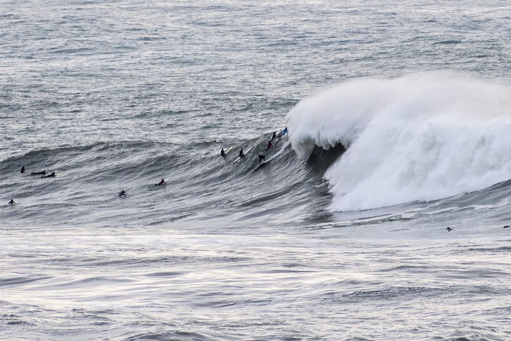 High tides ideal for surfing at the Mavericks Beach