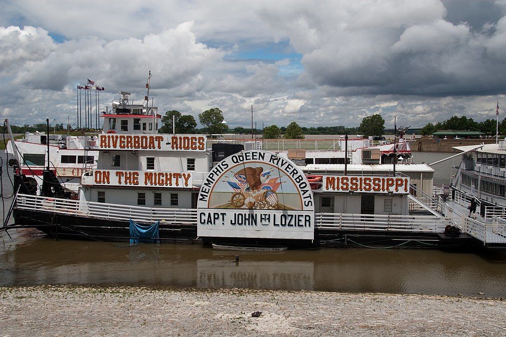 Memphis Riverboat cruise