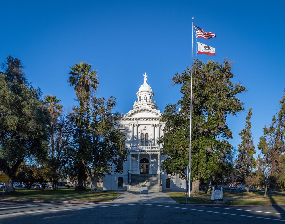 Facade of Merced County Courthouse Museum