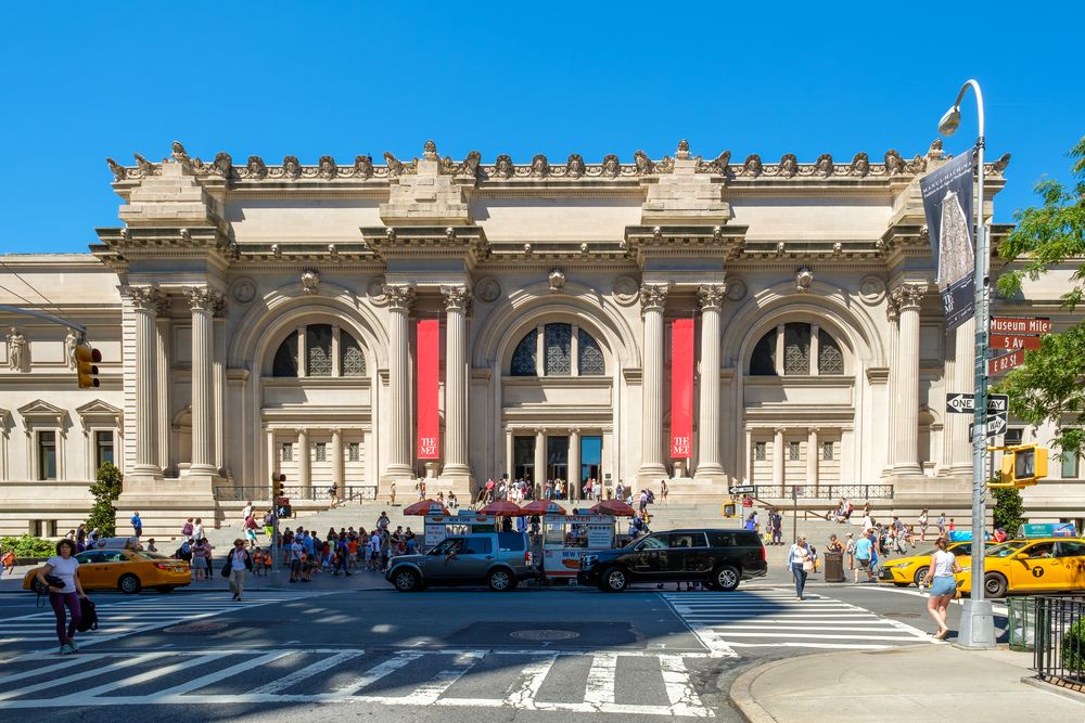 Exterior view of Metropolitan Museum of Art
