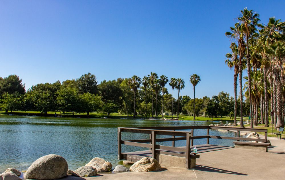 Lake at Mile Square Regional Park
